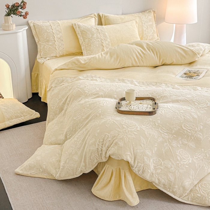 91家纺网 家纺一手货源 找家纺 （总）诺梵家纺 2025新款拼接雕花牛奶绒四件套