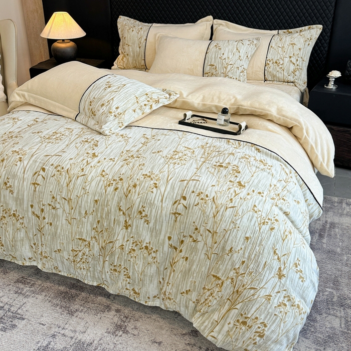 91家纺网 家纺一手货源 找家纺 诺梵家纺 2025新款拼接雕花牛奶绒四件套 纤枝逸-黄