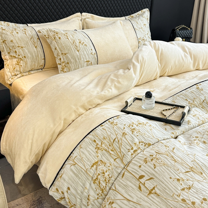 91家纺网 家纺一手货源 找家纺 诺梵家纺 2025新款拼接雕花牛奶绒四件套 纤枝逸-黄