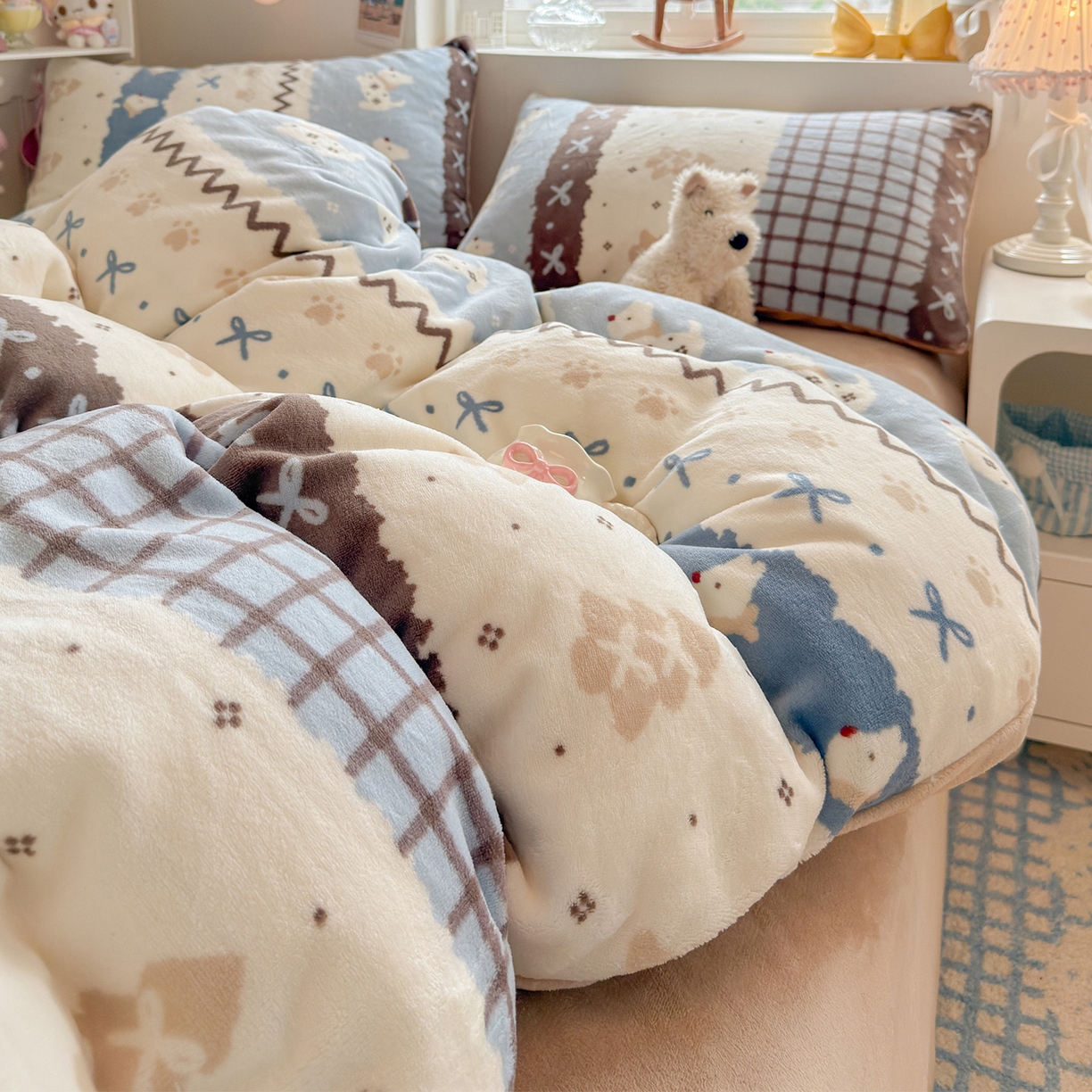 91家纺网 家纺一手货源 找家纺 （总）罗亿家纺 2025新款ins小清新少女奶油卡通可爱加厚200克牛奶绒四件套【3.6公斤】（小红书推荐）