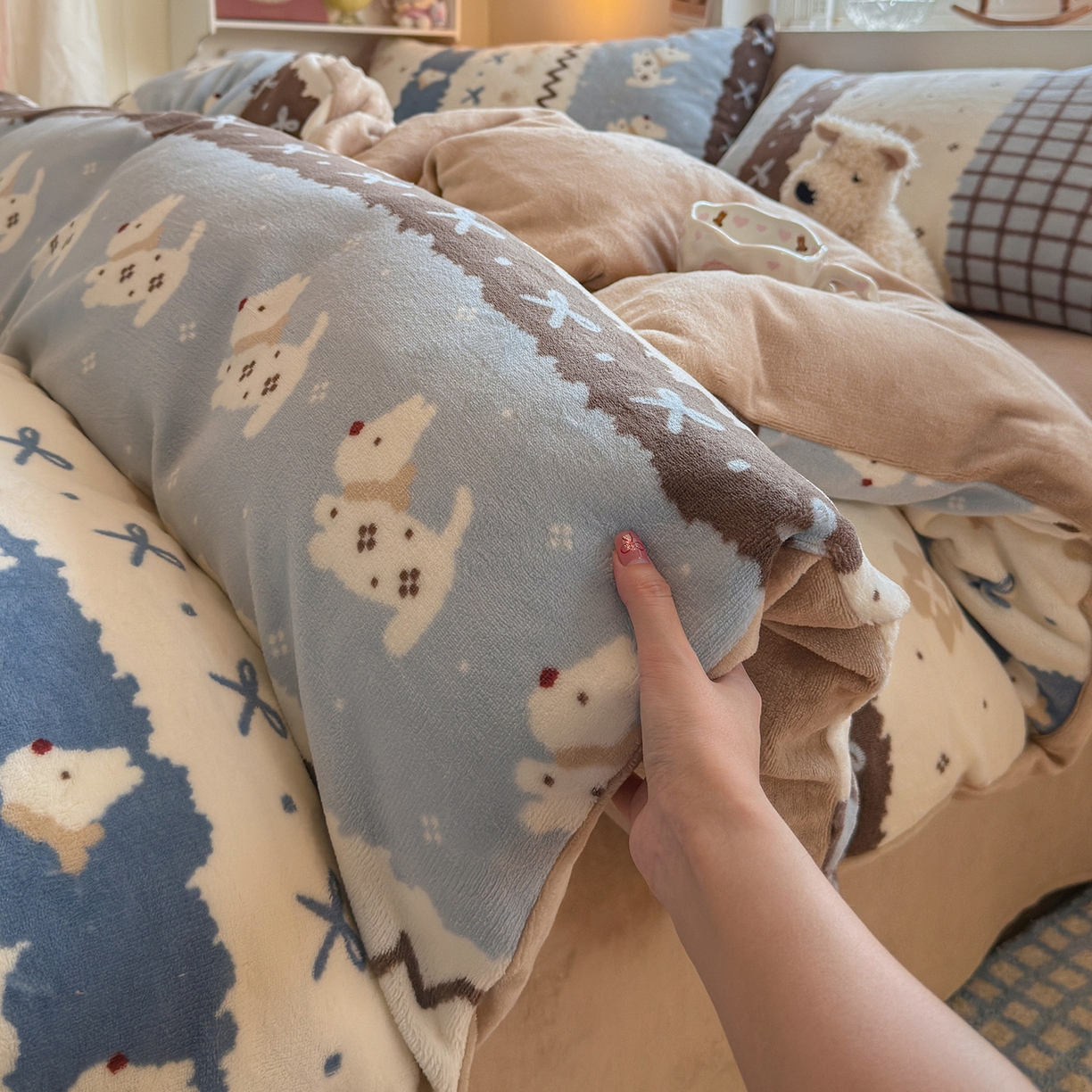 91家纺网 家纺一手货源 找家纺 （总）罗亿家纺 2025新款ins小清新少女奶油卡通可爱加厚200克牛奶绒四件套【3.6公斤】（小红书推荐）