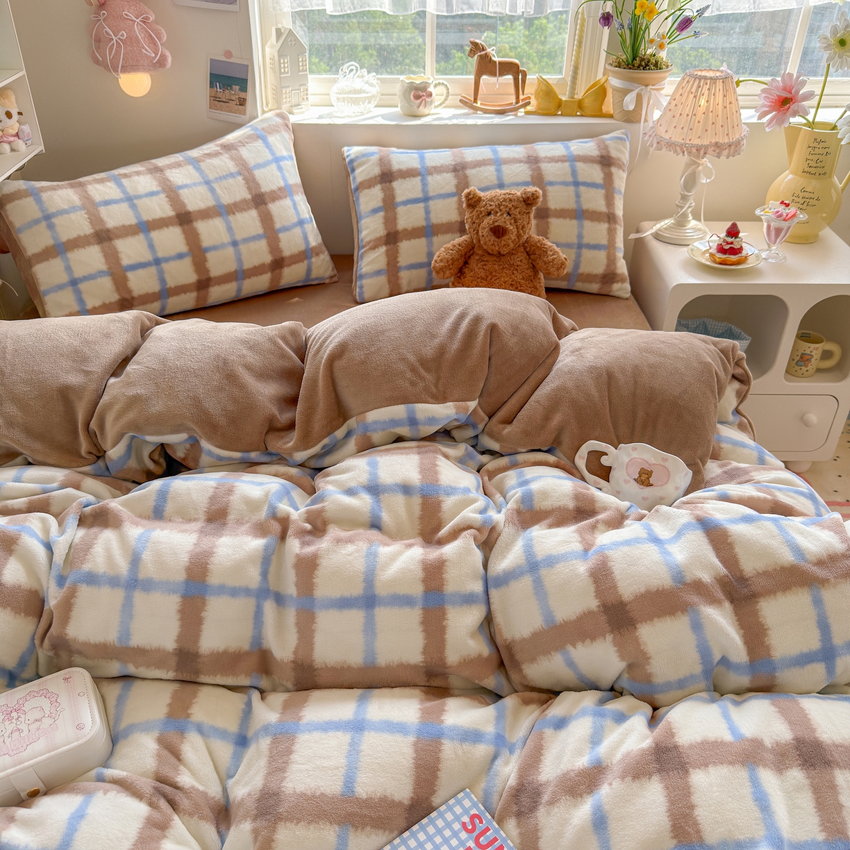 91家纺网 家纺一手货源 找家纺 （总）罗亿家纺 2025新款ins小清新少女奶油卡通可爱加厚200克牛奶绒四件套【3.6公斤】（小红书推荐）