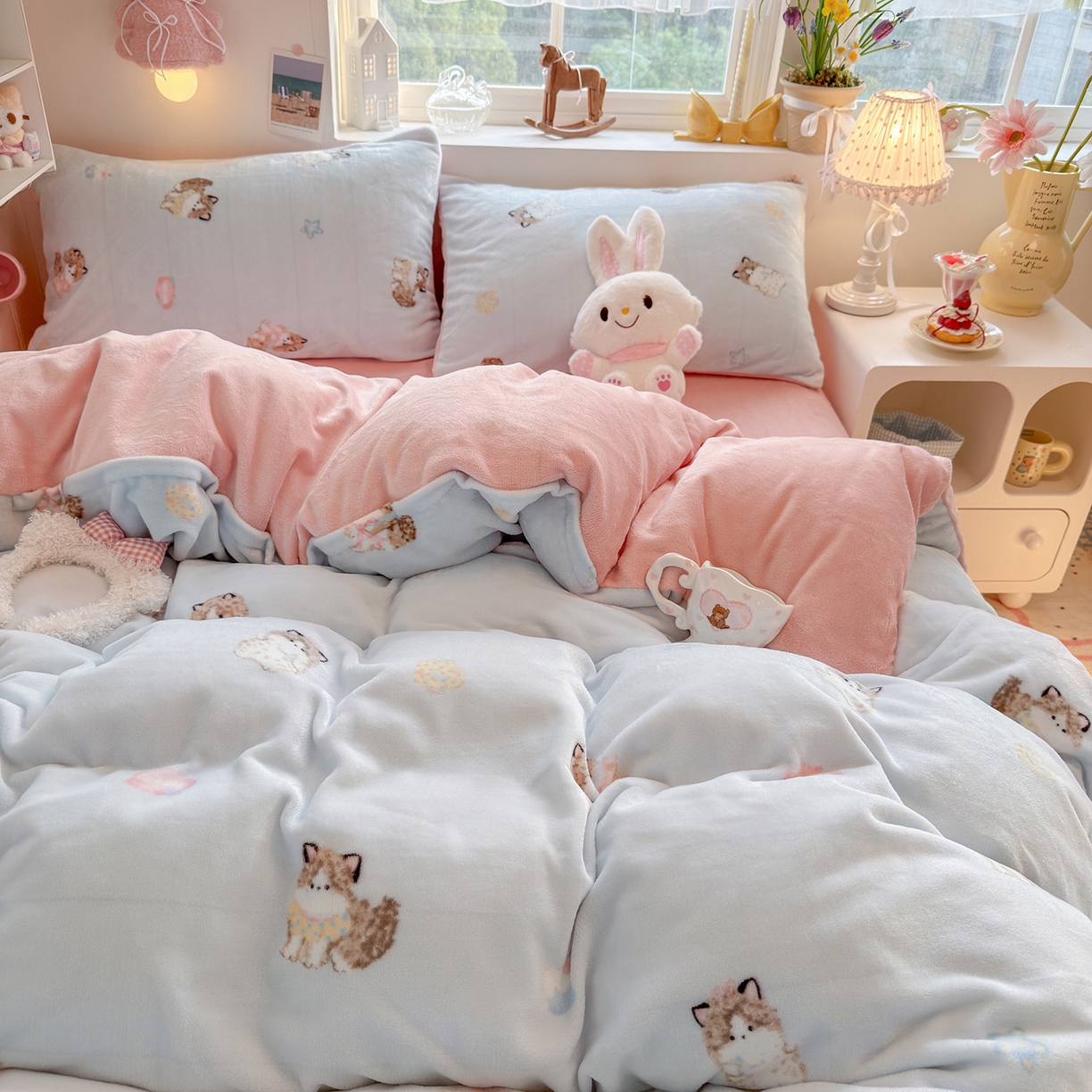91家纺网 家纺一手货源 找家纺 （总）罗亿家纺 2025新款ins小清新少女奶油卡通可爱加厚200克牛奶绒四件套【3.6公斤】（小红书推荐）