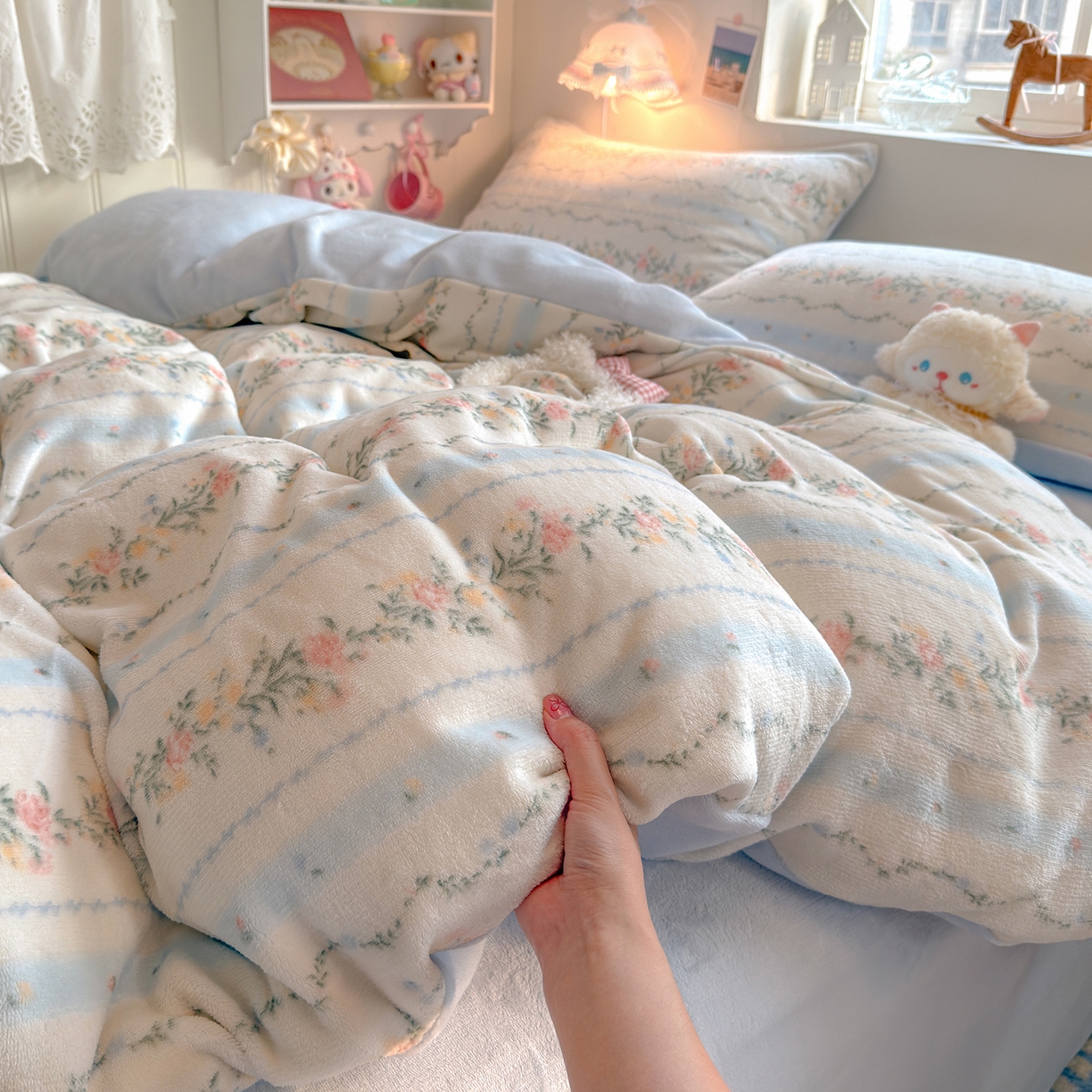 91家纺网 家纺一手货源 找家纺 罗亿家纺 2025新款ins小清新少女奶油卡通可爱加厚200克牛奶绒四件套【3.6公斤】（小红书推荐） 安夏