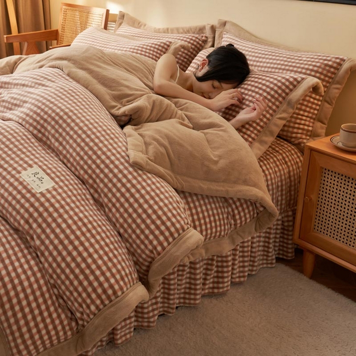 91家纺网 家纺一手货源 找家纺 （总）茉保家纺 2025新款无印风款牛奶绒床盖四件套