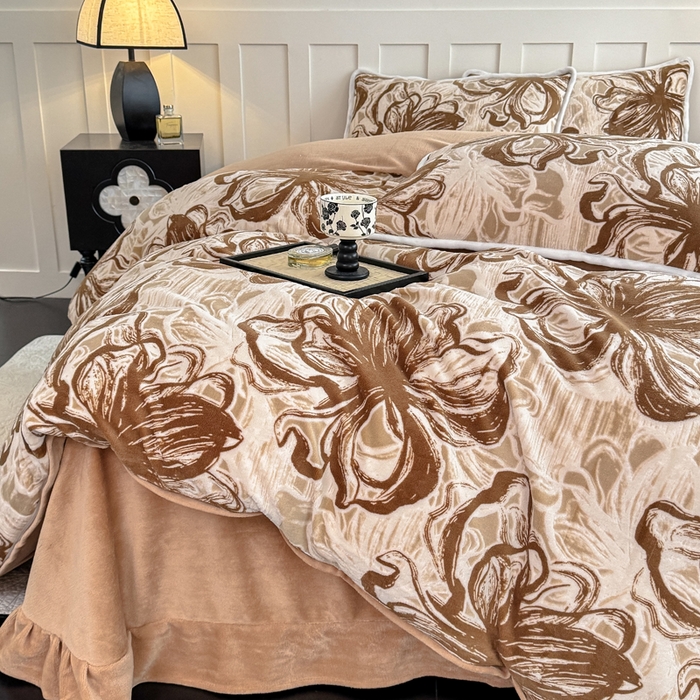 91家纺网 家纺一手货源 找家纺 赛丽雅 2025新款包边雕花烂花牛奶绒四件套 莫奈