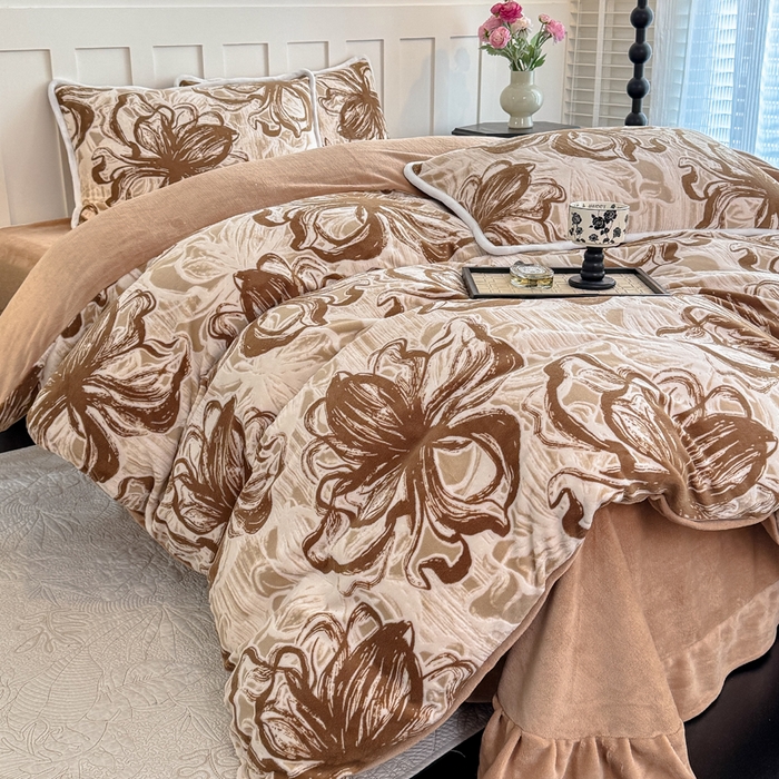 91家纺网 家纺一手货源 找家纺 赛丽雅 2025新款包边雕花烂花牛奶绒四件套 莫奈