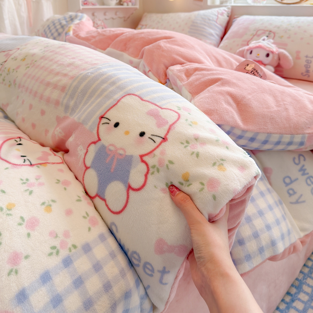 91家纺网 家纺一手货源 找家纺 罗亿家纺 2025新款ins小清新少女奶油卡通可爱加厚200克牛奶绒四件套【3.6公斤】（小红书推荐） 布丁猫