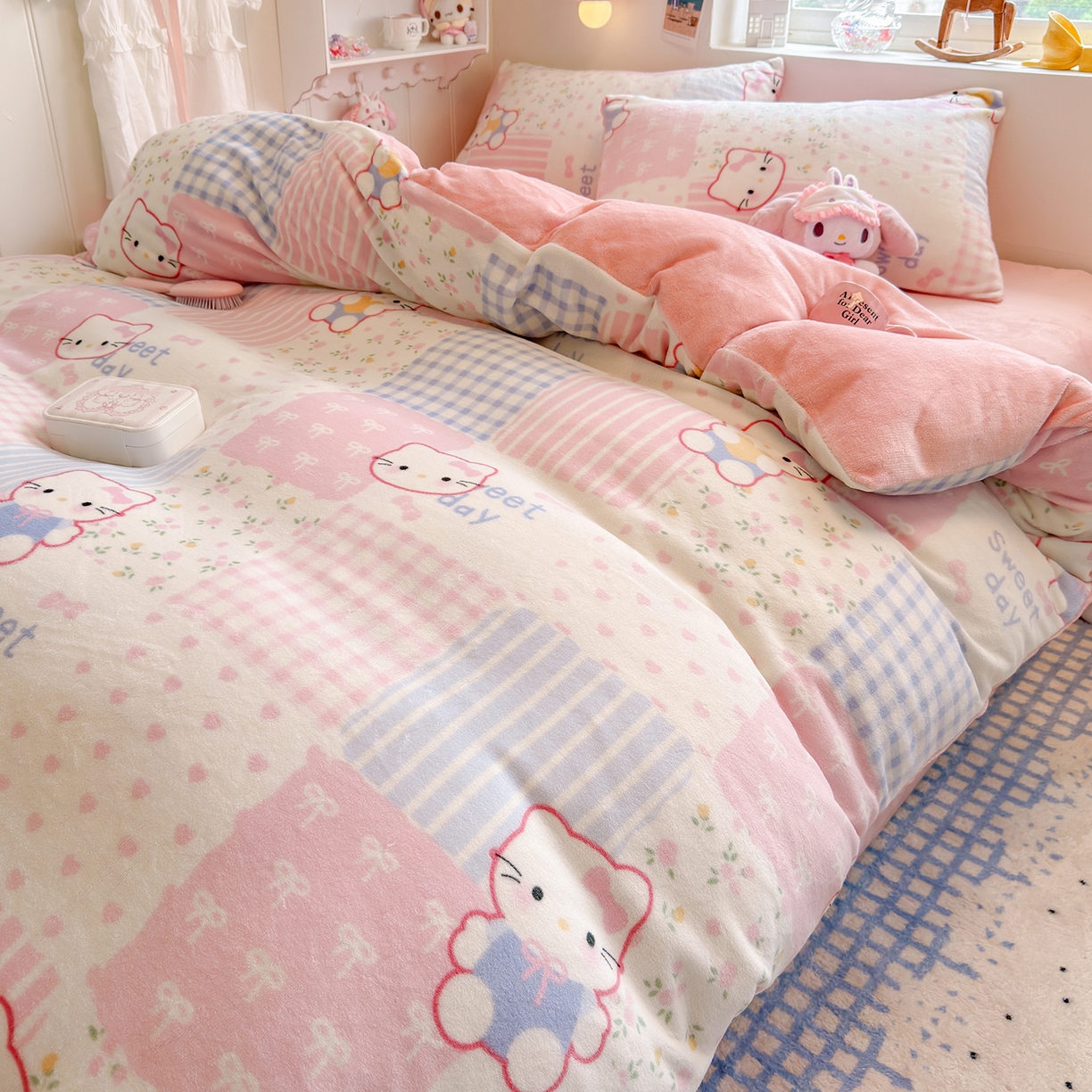 91家纺网 家纺一手货源 找家纺 罗亿家纺 2025新款ins小清新少女奶油卡通可爱加厚200克牛奶绒四件套【3.6公斤】（小红书推荐） 布丁猫