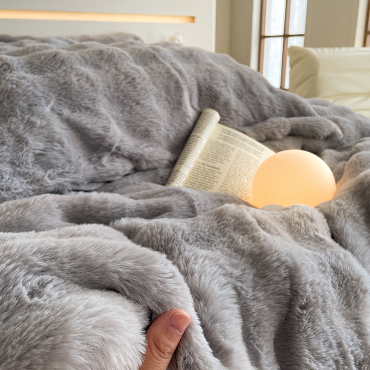 91家纺网 家纺一手货源 找家纺 曲之慕 2025新款高克重皮草绒牛奶绒兔毛四件套 颜可-灰