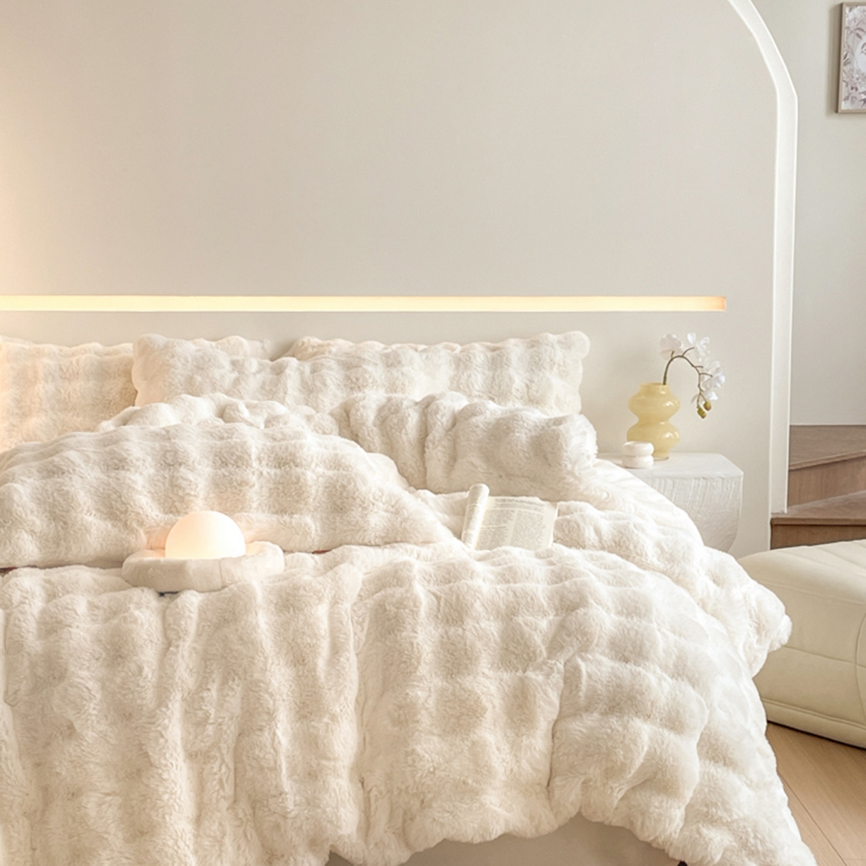 91家纺网 家纺一手货源 找家纺 曲之慕 2025新款高克重皮草绒牛奶绒兔毛四件套 颜可-白