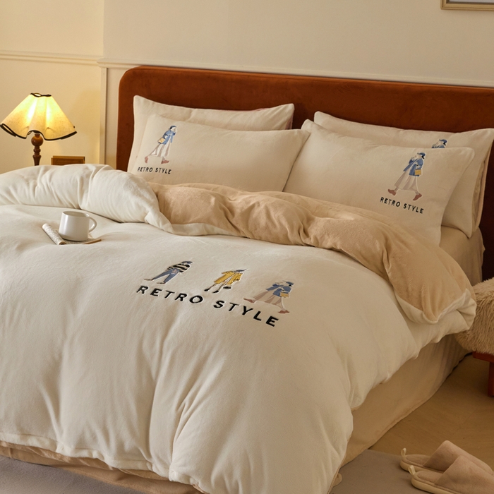 91家纺网 家纺一手货源 找家纺 ONE TWO ONE 121 新品【牛奶绒刺绣四件套】2025毛毯被子四件套单件床单被套床笠珊瑚绒牛奶绒冬被法兰绒兔毛绒 baby-白咖