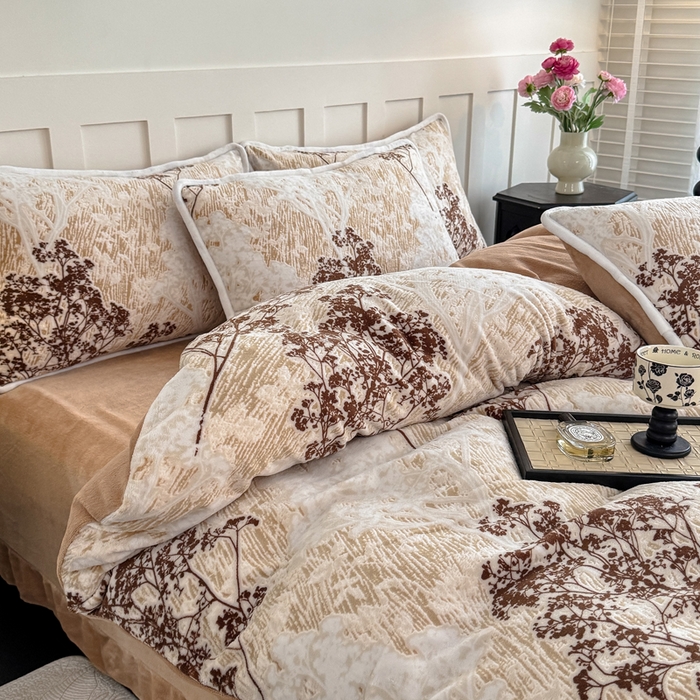 91家纺网 家纺一手货源 找家纺 赛丽雅 2025新款包边雕花烂花牛奶绒四件套 西西里