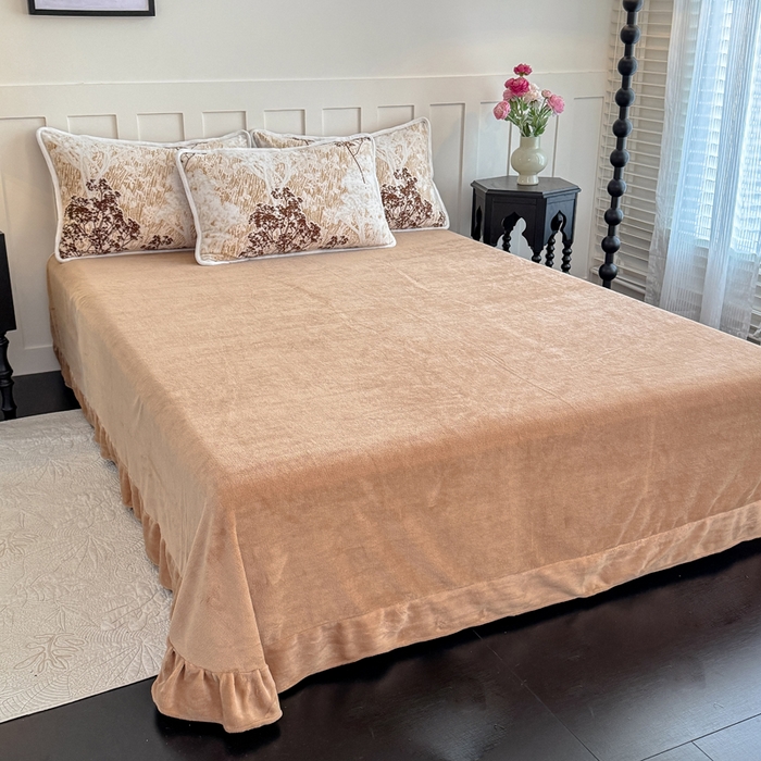 91家纺网 家纺一手货源 找家纺 赛丽雅 2025新款包边雕花烂花牛奶绒四件套 西西里