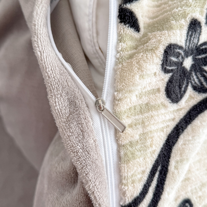 91家纺网 家纺一手货源 找家纺 赛丽雅 2025新款包边雕花烂花牛奶绒四件套 叶语悠然