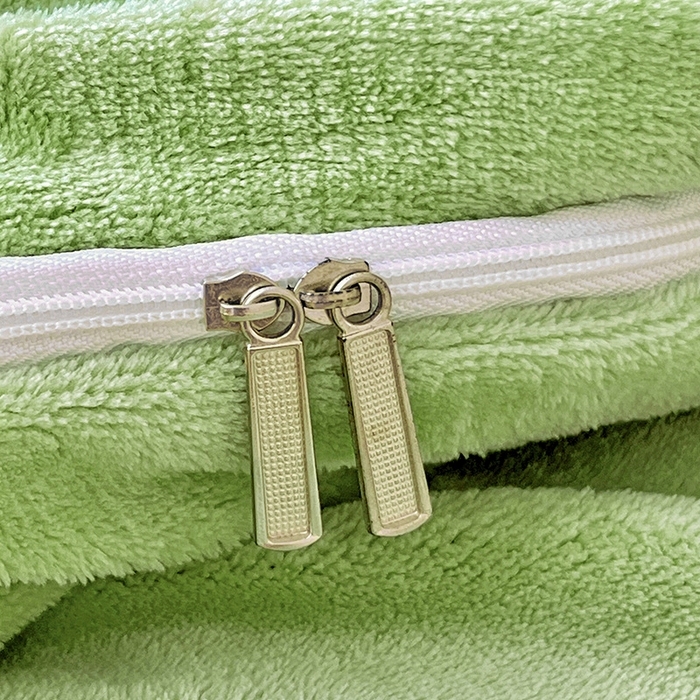 91家纺网 家纺一手货源 找家纺 富馨莱 2025新款牛奶绒纯色双拼被套 果绿