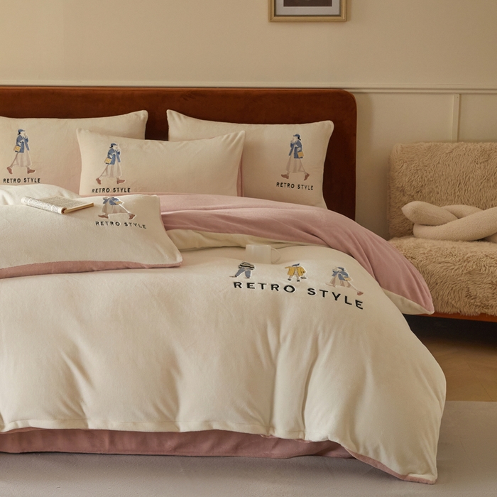 91家纺网 家纺一手货源 找家纺 ONE TWO ONE 121 新品【牛奶绒刺绣四件套】2025毛毯被子四件套单件床单被套床笠珊瑚绒牛奶绒冬被法兰绒兔毛绒 baby-橘粉