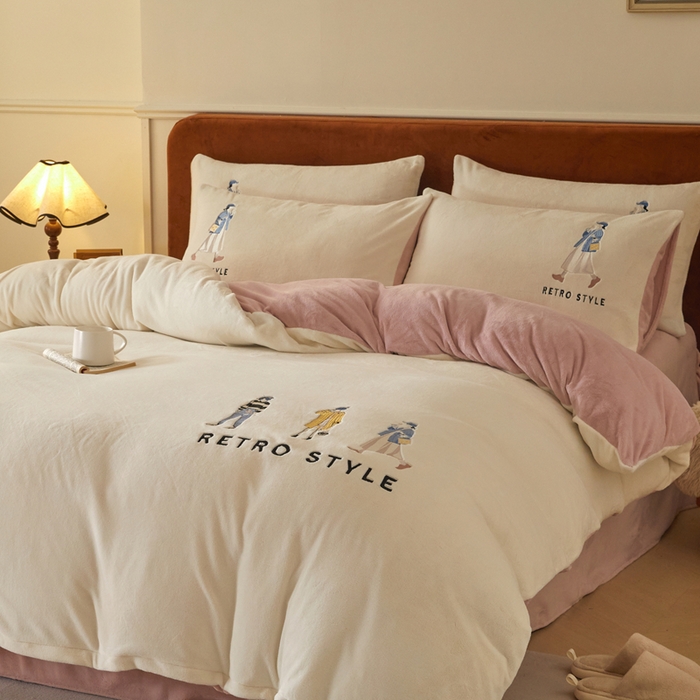 91家纺网 家纺一手货源 找家纺 ONE TWO ONE 121 新品【牛奶绒刺绣四件套】2025毛毯被子四件套单件床单被套床笠珊瑚绒牛奶绒冬被法兰绒兔毛绒 baby-橘粉