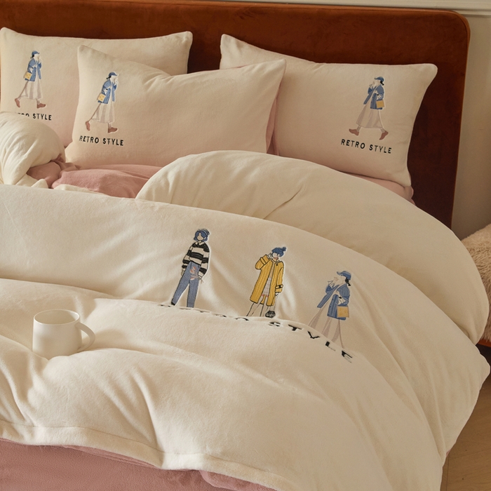 91家纺网 家纺一手货源 找家纺 ONE TWO ONE 121 新品【牛奶绒刺绣四件套】2025毛毯被子四件套单件床单被套床笠珊瑚绒牛奶绒冬被法兰绒兔毛绒 baby-橘粉