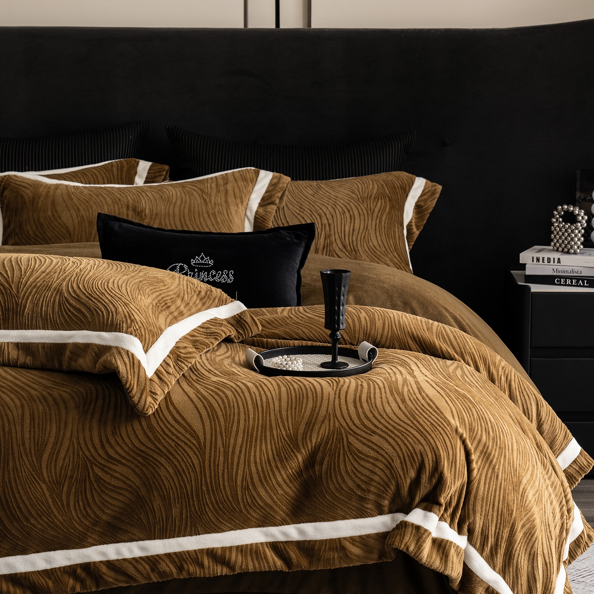 91家纺网 家纺一手货源 找家纺 （总）瑞雪家居 2025新款全消光雕花牛奶绒系列-波流