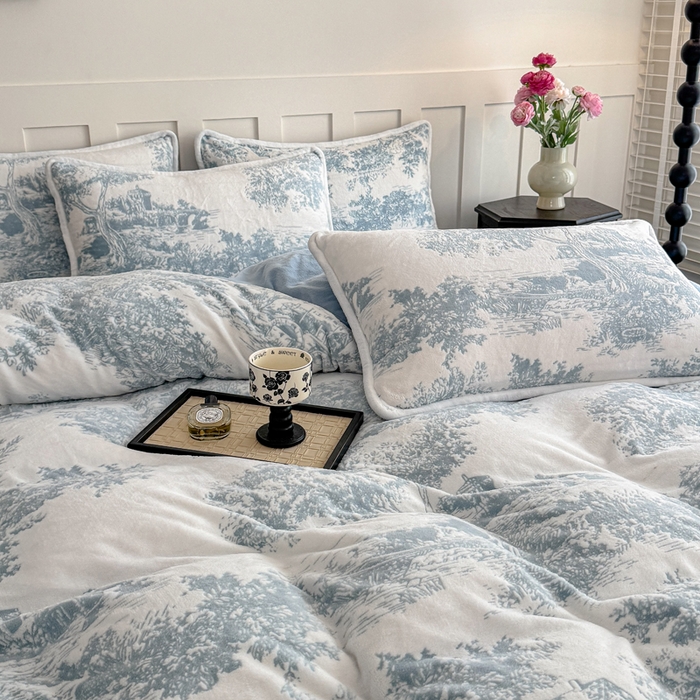 91家纺网 家纺一手货源 找家纺 赛丽雅 2025新款包边雕花烂花牛奶绒四件套 云思木想