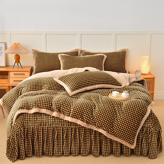 91家纺网 家纺一手货源 找家纺 茉保家纺 2024新款无印风款牛奶绒床盖四件套 咖小格