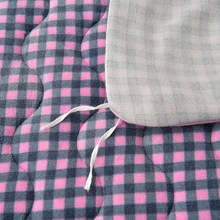 91家纺网 家纺一手货源 找家纺 茉保家纺 2024新款无印风款牛奶绒床盖四件套 紫小格