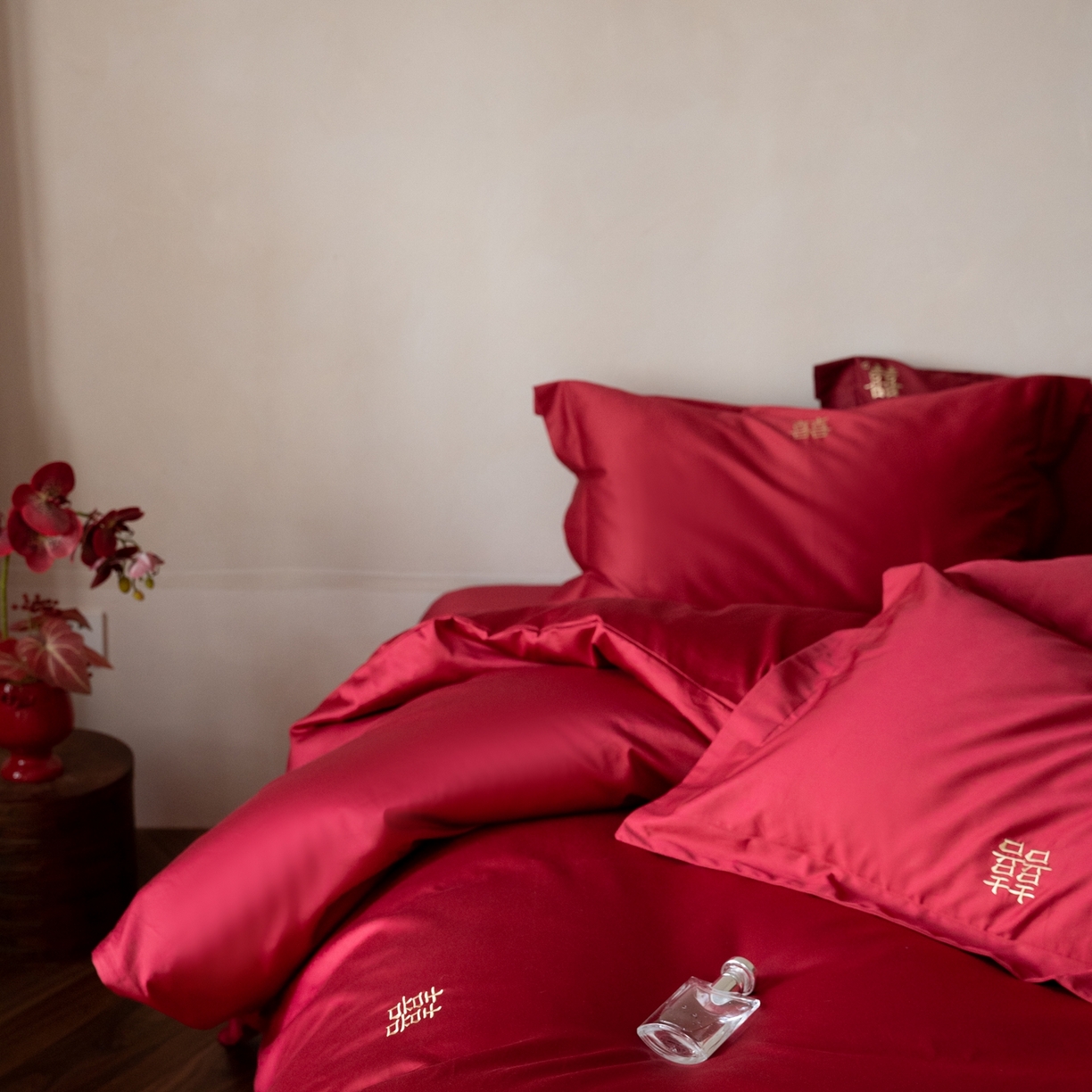 91家纺网 家纺一手货源 找家纺 （总）ONE TWO ONE 121 2025新款100S长绒棉贡缎婚庆四件套-东方喜嫁【提供买家秀】为了各位老板们都有利润空间，平台控价券后不得低于318/338元，感谢您的配合与支持