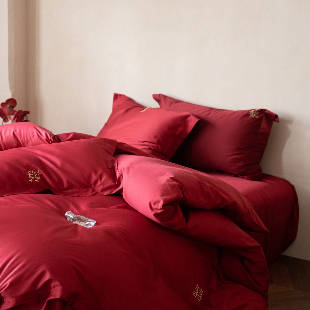 （总）ONE TWO ONE 121 2025新款100S长绒棉贡缎婚庆四件套-东方喜嫁【提供买家秀】为了各位老板们都有利润空间，平台控价券后不得低于318/338元，感谢您的配合与支持