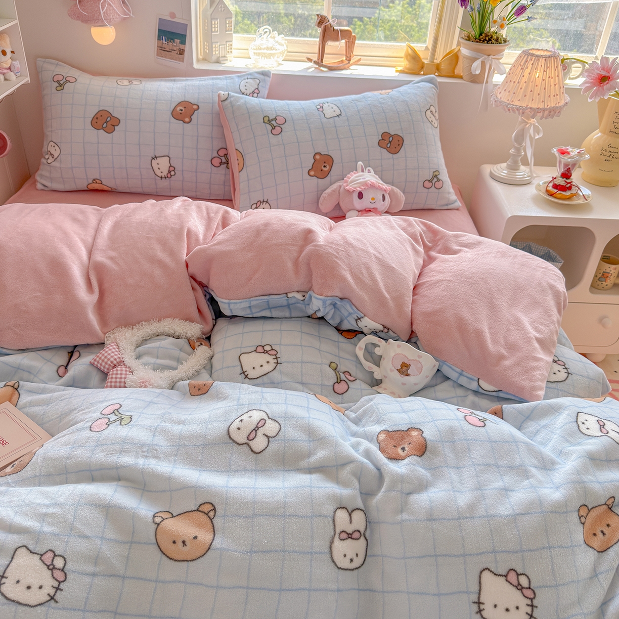 罗亿家纺 2025新款ins小清新少女奶油卡通可爱加厚200克牛奶绒四件套【3.6公斤】（小红书推荐） 萌仔派对