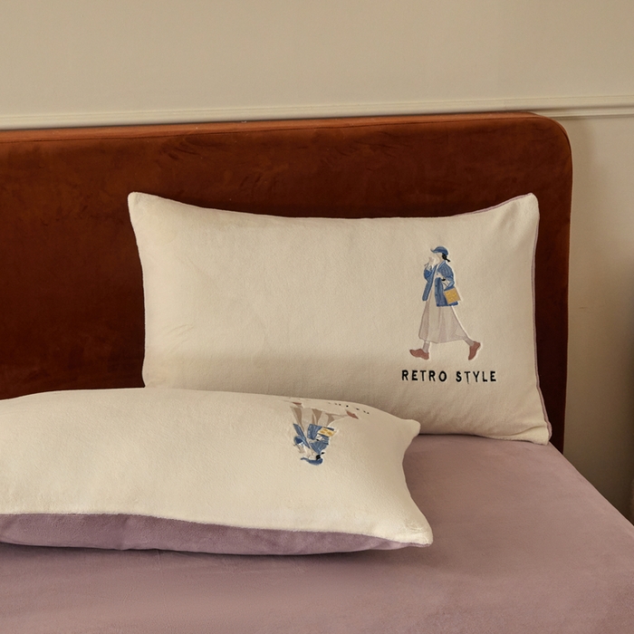 91家纺网 家纺一手货源 找家纺 ONE TWO ONE 121 新品【牛奶绒刺绣四件套】2025毛毯被子四件套单件床单被套床笠珊瑚绒牛奶绒冬被法兰绒兔毛绒 baby-浅紫