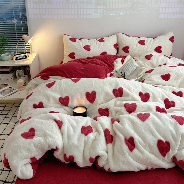 91家纺网 家纺一手货源 找家纺 （总）雅居纺家纺 2025新款高克重兔绒印花四件套-爱心