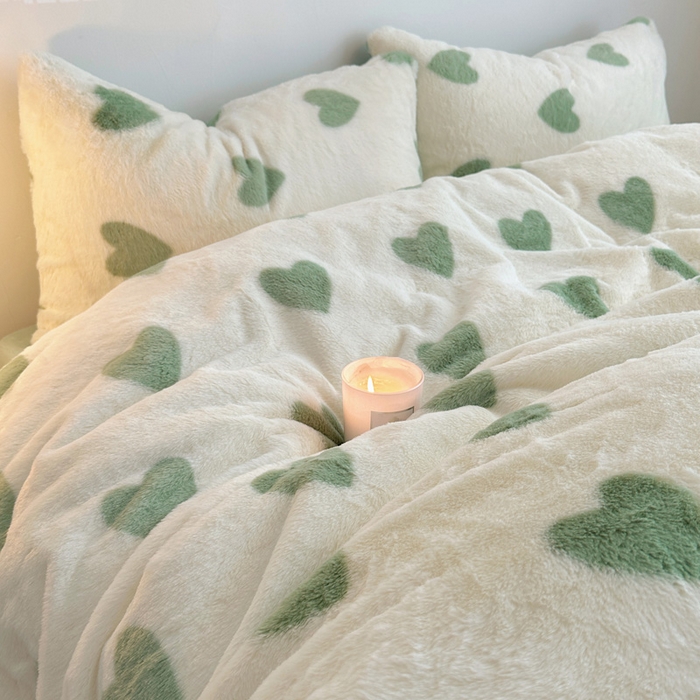 91家纺网 家纺一手货源 找家纺 雅居纺家纺 2025新款高克重兔绒印花四件套-爱心 爱心-绿