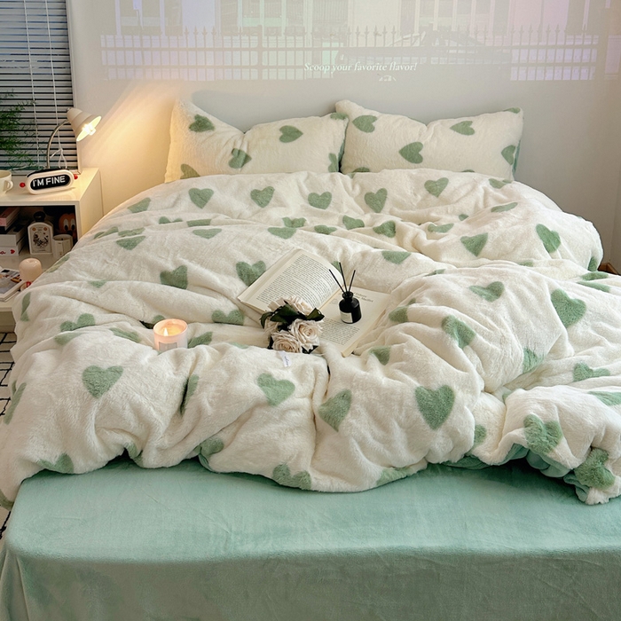 91家纺网 家纺一手货源 找家纺 雅居纺家纺 2025新款高克重兔绒印花四件套-爱心 爱心-绿
