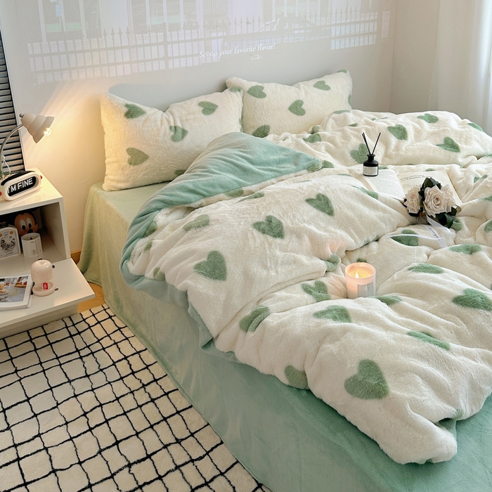 91家纺网 家纺一手货源 找家纺 雅居纺家纺 2025新款高克重兔绒印花四件套-爱心 爱心-绿
