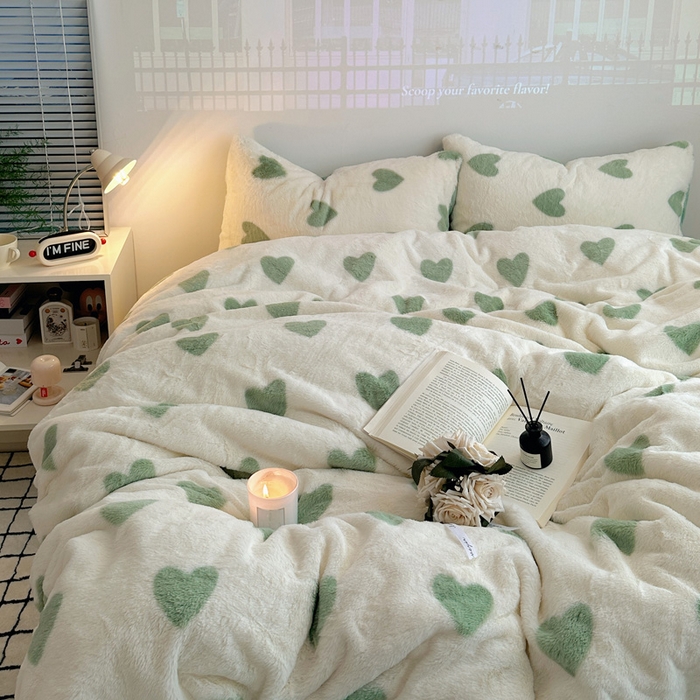 91家纺网 家纺一手货源 找家纺 （总）雅居纺家纺 2025新款高克重兔绒印花四件套-爱心