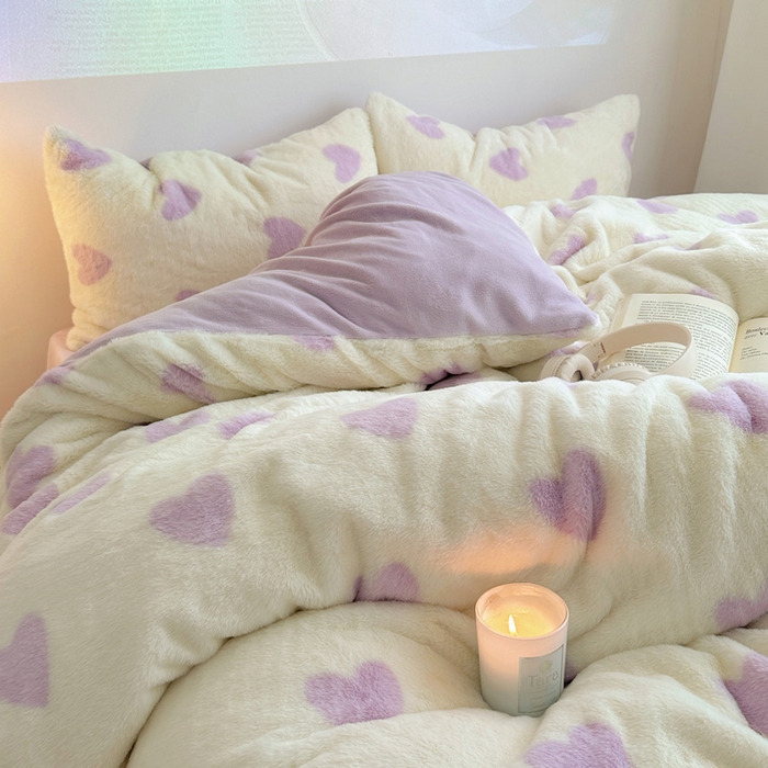 91家纺网 家纺一手货源 找家纺 雅居纺家纺 2025新款高克重兔绒印花四件套-爱心 爱心-紫