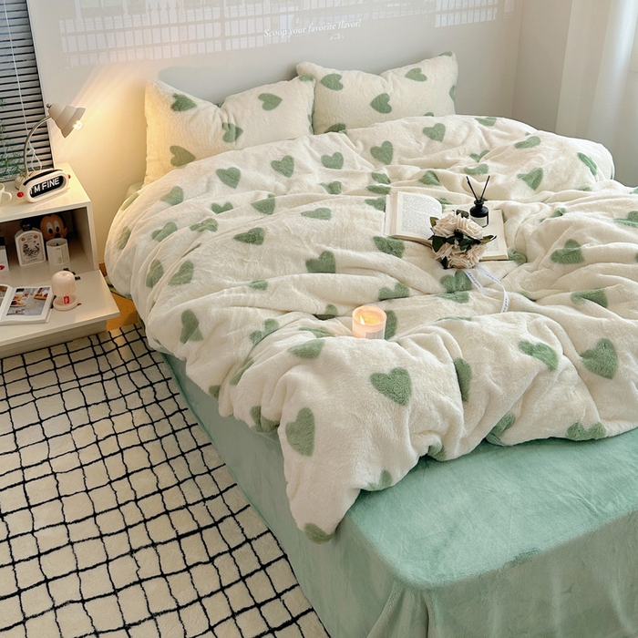 91家纺网 家纺一手货源 找家纺 雅居纺家纺 2025新款高克重兔绒印花四件套-爱心 爱心-绿