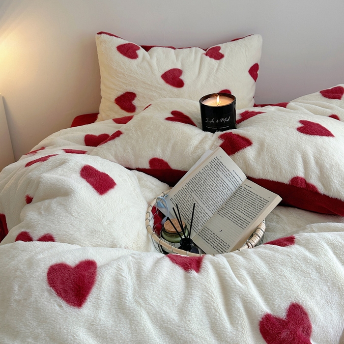 91家纺网 家纺一手货源 找家纺 雅居纺家纺 2025新款高克重兔绒印花四件套-爱心 爱心-红