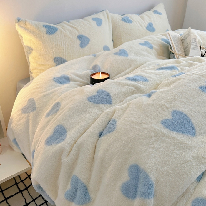 91家纺网 家纺一手货源 找家纺 雅居纺家纺 2025新款高克重兔绒印花四件套-爱心 爱心-蓝