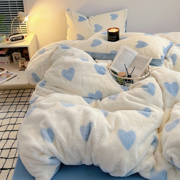 91家纺网 家纺一手货源 找家纺 雅居纺家纺 2025新款高克重兔绒印花四件套-爱心 爱心-蓝