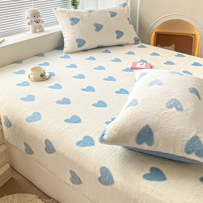 91家纺网 家纺一手货源 找家纺 雅居纺家纺 2025新款高克重兔绒印花单床笠-爱心 爱心-蓝