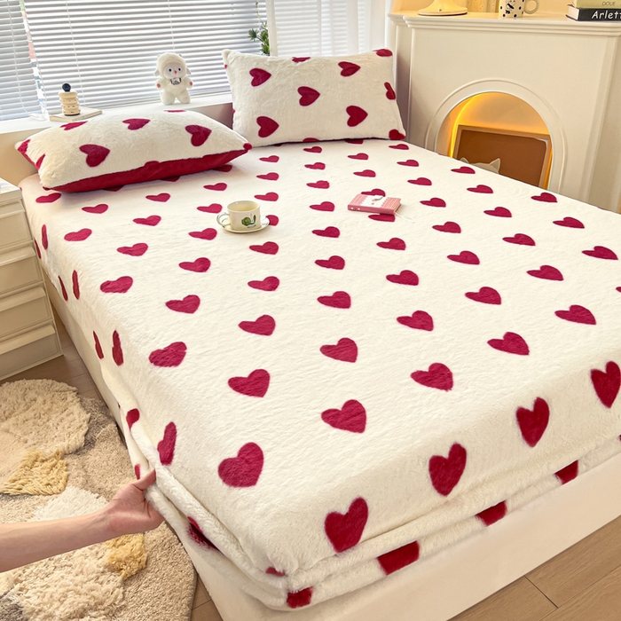 91家纺网 家纺一手货源 找家纺 雅居纺家纺 2025新款高克重兔绒印花单床笠-爱心 爱心-红