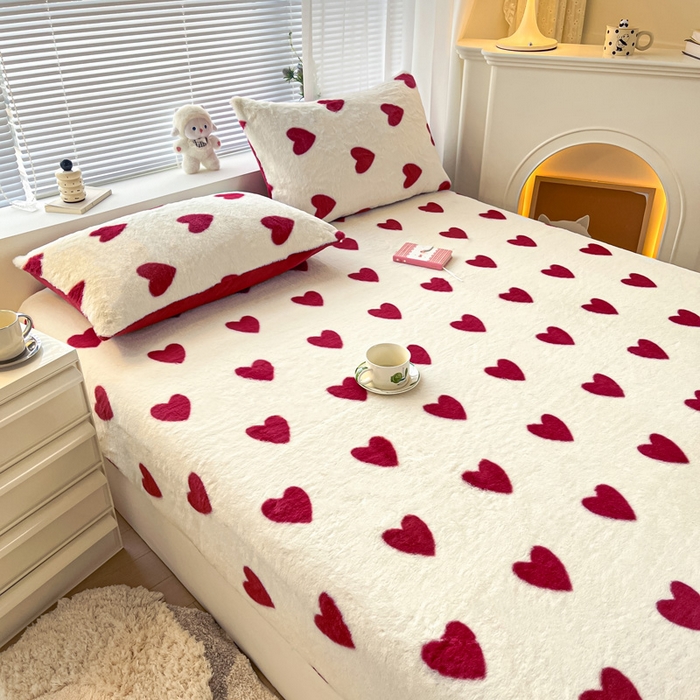 91家纺网 家纺一手货源 找家纺 雅居纺家纺 2025新款高克重兔绒印花单床笠-爱心 爱心-红