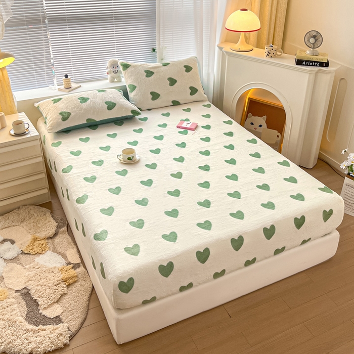 91家纺网 家纺一手货源 找家纺 雅居纺家纺 2025新款高克重兔绒印花单床笠-爱心 爱心-绿