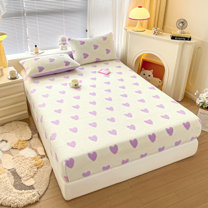 91家纺网 家纺一手货源 找家纺 雅居纺家纺 2025新款高克重兔绒印花单床笠-爱心 爱心-紫