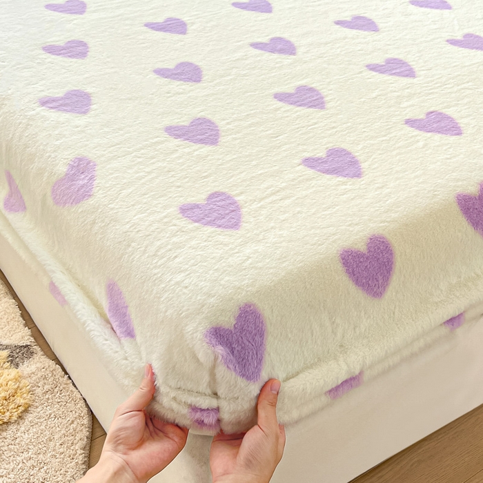 91家纺网 家纺一手货源 找家纺 雅居纺家纺 2025新款高克重兔绒印花单床笠-爱心 爱心-紫