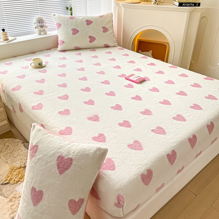 91家纺网 家纺一手货源 找家纺 雅居纺家纺 2025新款高克重兔绒印花单床笠-爱心 爱心-粉