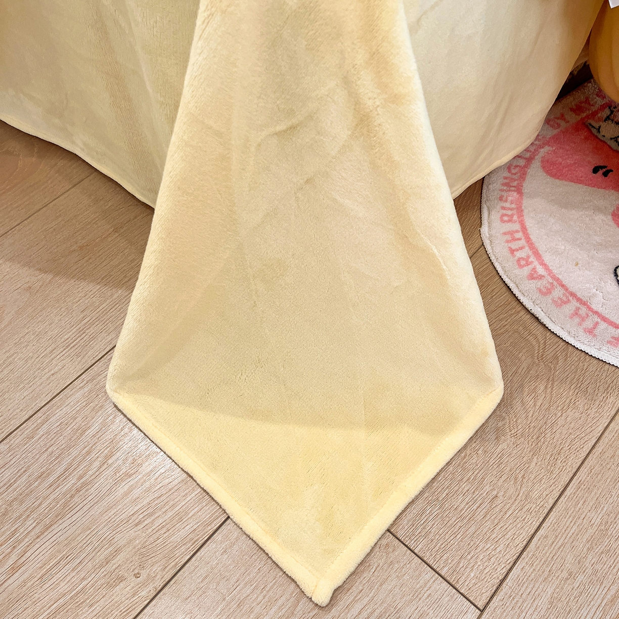 91家纺网 家纺一手货源 找家纺 桃子家居 2025新品A类正版授权miiiiichan咪酱大版卡通数码印花加厚牛奶绒系列四件套 绒大版-咪酱俏皮小狗