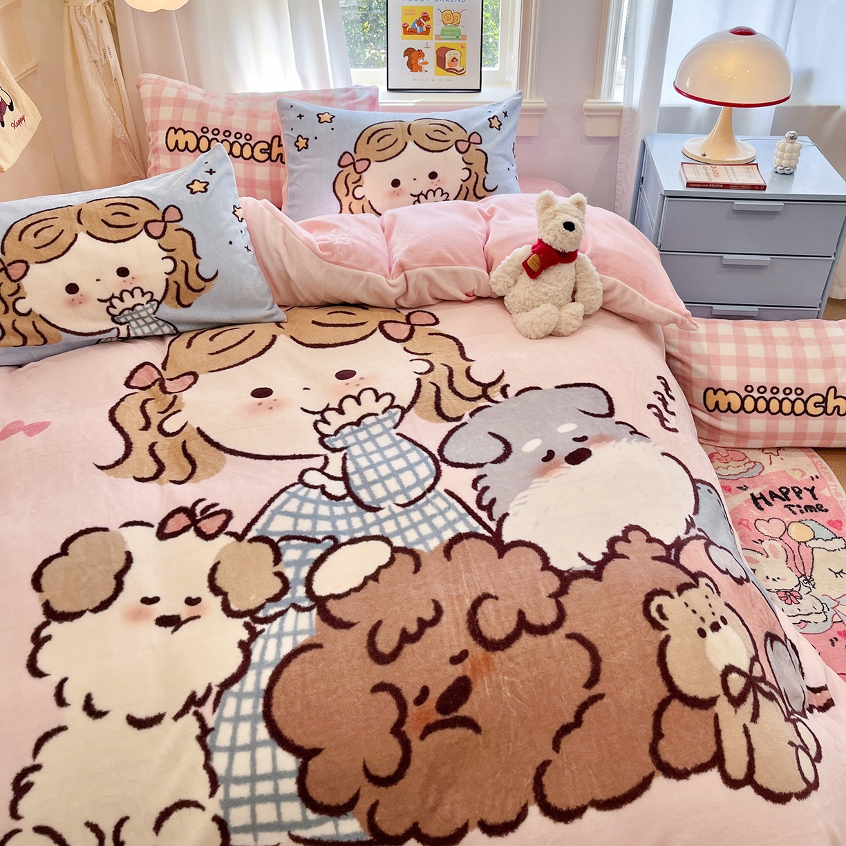 91家纺网 家纺一手货源 找家纺 桃子家居 2025新品A类正版授权miiiiichan咪酱大版卡通数码印花加厚牛奶绒系列四件套 绒大版-咪酱晚安女孩